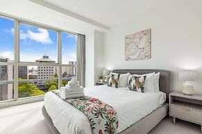 Brand New! Luxe 3-Bed Apartment In Aotea Square