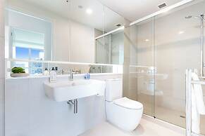 Brand New! Luxe 3-Bed Apartment In Aotea Square
