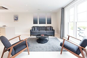 Fabulous Central Windsor Town House