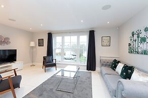 Stunning Central Windsor Town House