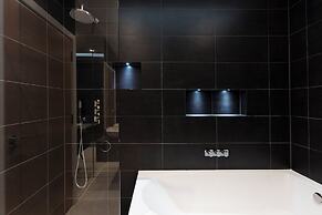 Stunning Central Windsor Town House