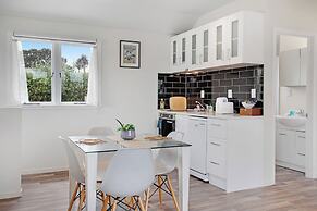 Summerside Loft with Air-con