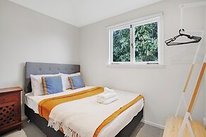 Summerside Loft with Air-con