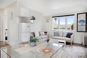 Summerside Loft with Air-con