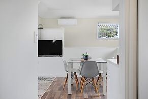 Summerside Loft with Air-con