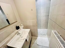 Chic one bedroom with parking&terrace
