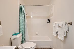 NEW - Awesome 6BR - 15 Min To Beach