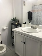 Comfort Suites 5 Mins from Beach