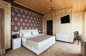 Roots Resort