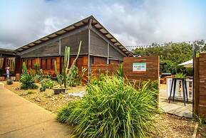 Casuarina Apartment 200m from the Beach