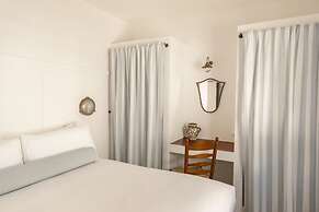 Il Delfino Seaside Inn