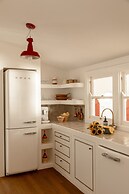 Il Delfino Seaside Inn