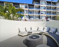 BATON SUITE Okinawa Kouri Island