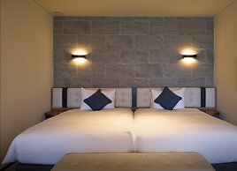 BATON SUITE Okinawa Kouri Island