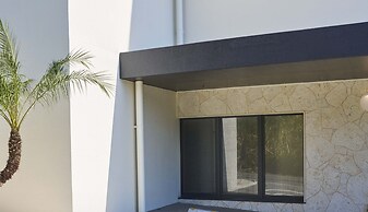 BATON SUITE Okinawa Kouri Island