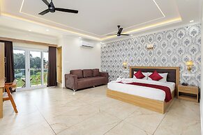 ESAA Airport Hotel