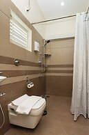 ESAA Airport Hotel