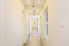 ESAA Airport Hotel