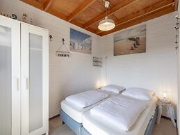 Modern Bungalow Close to the Beach