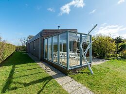 Modern Bungalow Close to the Beach