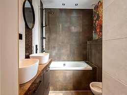 a Nice Holiday by the sea With Family