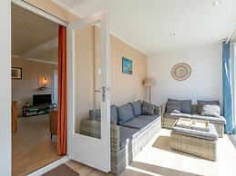 a Nice Holiday by the sea With Family