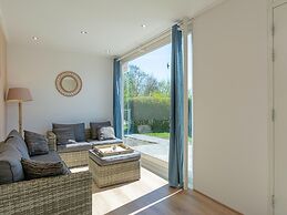 a Nice Holiday by the sea With Family