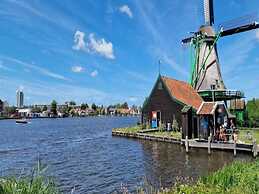 Detached 6 Pers Holiday Home