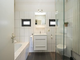 Detached 6 Pers Holiday Home