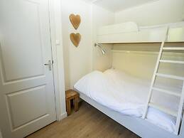 Detached 6 Pers Holiday Home