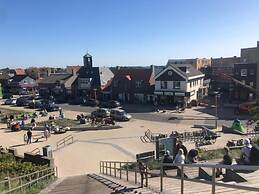 Modern Furnished Apartment at the Foot of Dunes