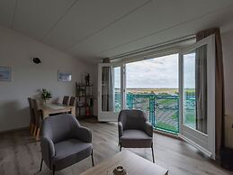 A Lovely Apartment at the Foot of the Dunes