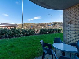 Spacious Holiday Apartment for 4 People