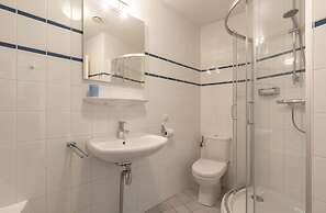 Cozy Apmt for 5people by the sea