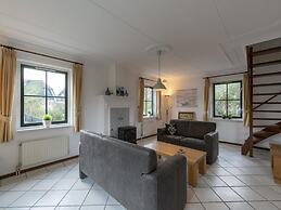 Stylish and Modern Furnished Holiday Villa