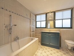 Stylish and Modern Furnished Holiday Villa