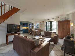 Stylish and Modern Furnished Holiday Villa