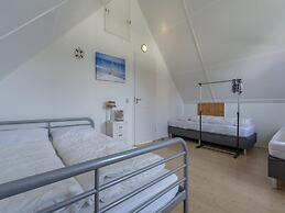 Beautifully Situated Luxury Villa on the Water