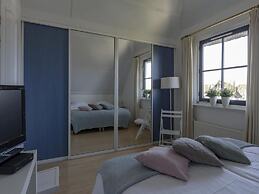 Beautifully Situated Luxury Villa on the Water