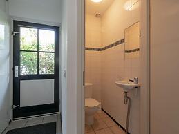 Beautifully Situated Luxury Villa on the Water