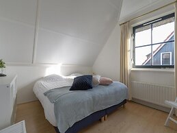 Beautifully Situated Luxury Villa on the Water