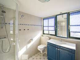 Beautifully Situated Luxury Villa on the Water