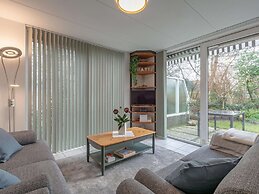 Beautiful Detached Holiday Home in Park