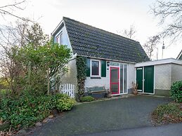 Beautiful Detached Holiday Home in Park