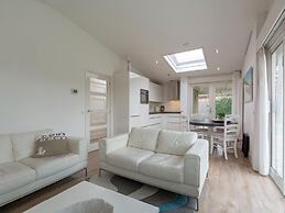 Holiday Home Near Beach of Sint Maartenszee