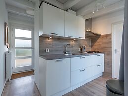 Holiday Home Near Beach of Sint Maartenszee