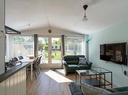 Detached Holiday Bungalow With Garden