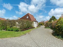 Detached Holiday Bungalow With Garden