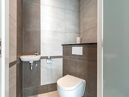 Detached Holiday Bungalow With Garden