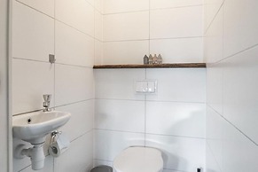 Detached Holiday Bungalow With Garden